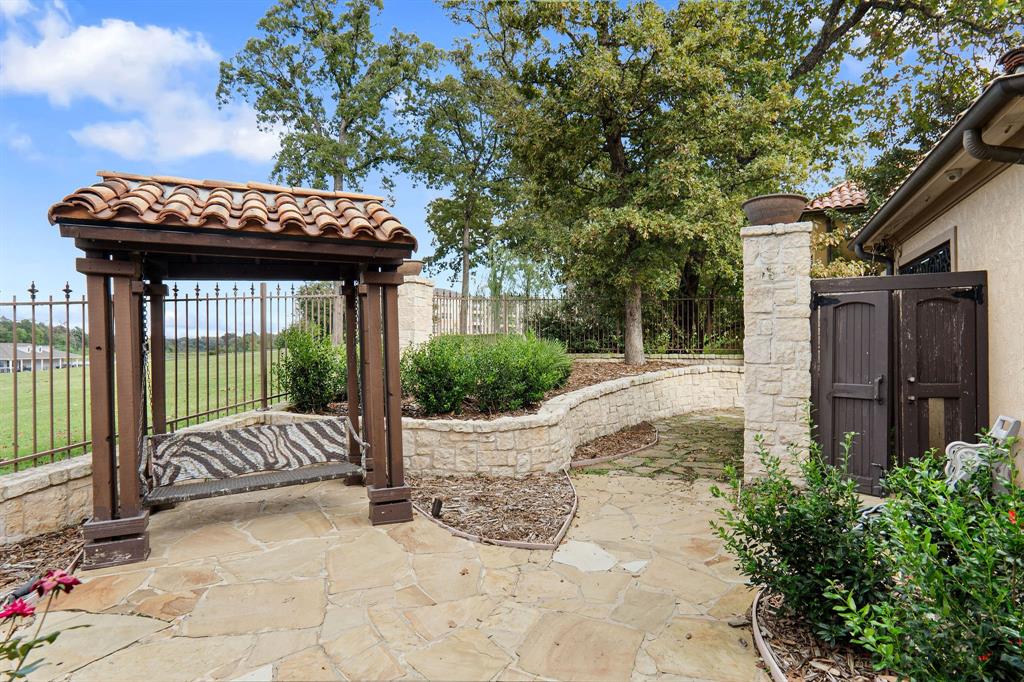 4331 Mark Hayes Court Property Photo 33
