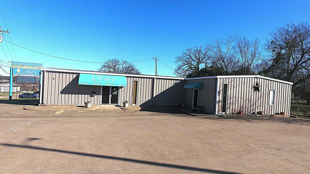 1001 E Cedar Creek Parkway Property Photo 1
