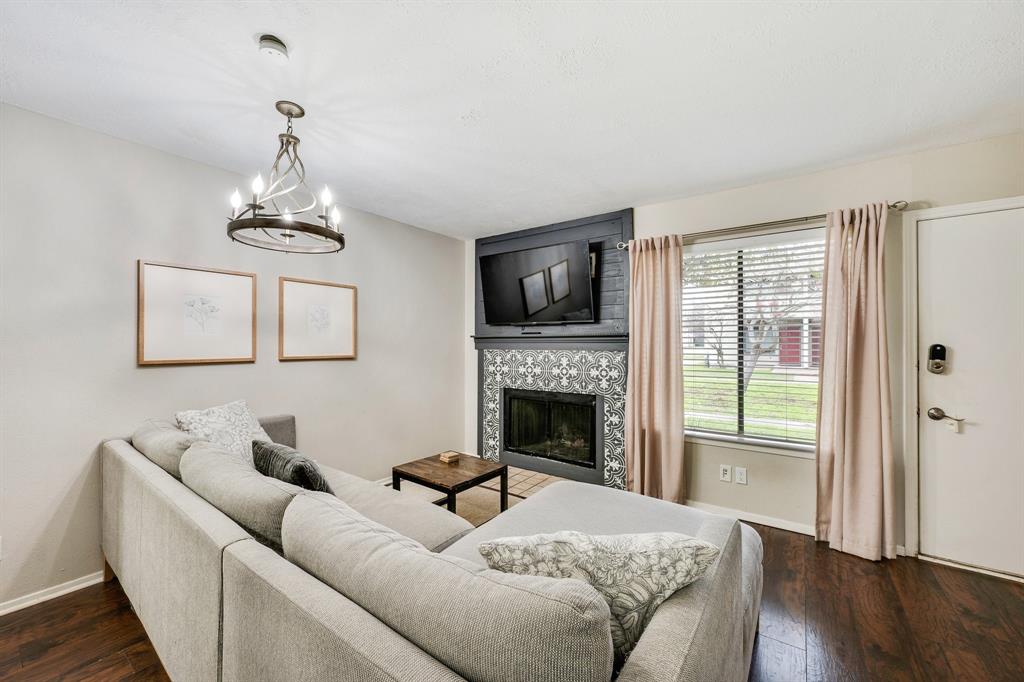 1900 Dartmouth Street Property Photo