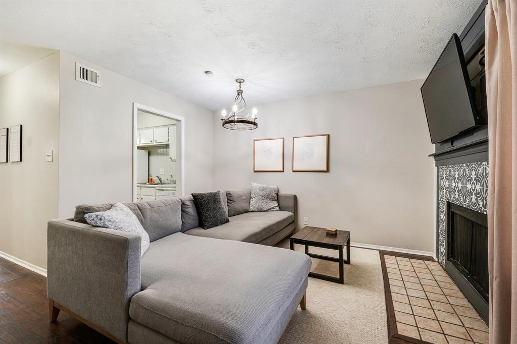 1900 Dartmouth Street Property Photo 2