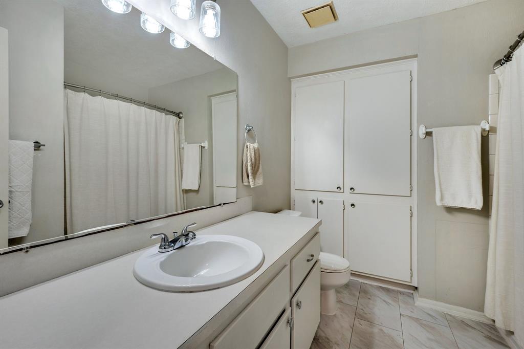 1900 Dartmouth Street Property Photo 9