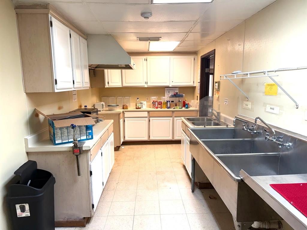 6808 Chapman Drive Property Photo 8