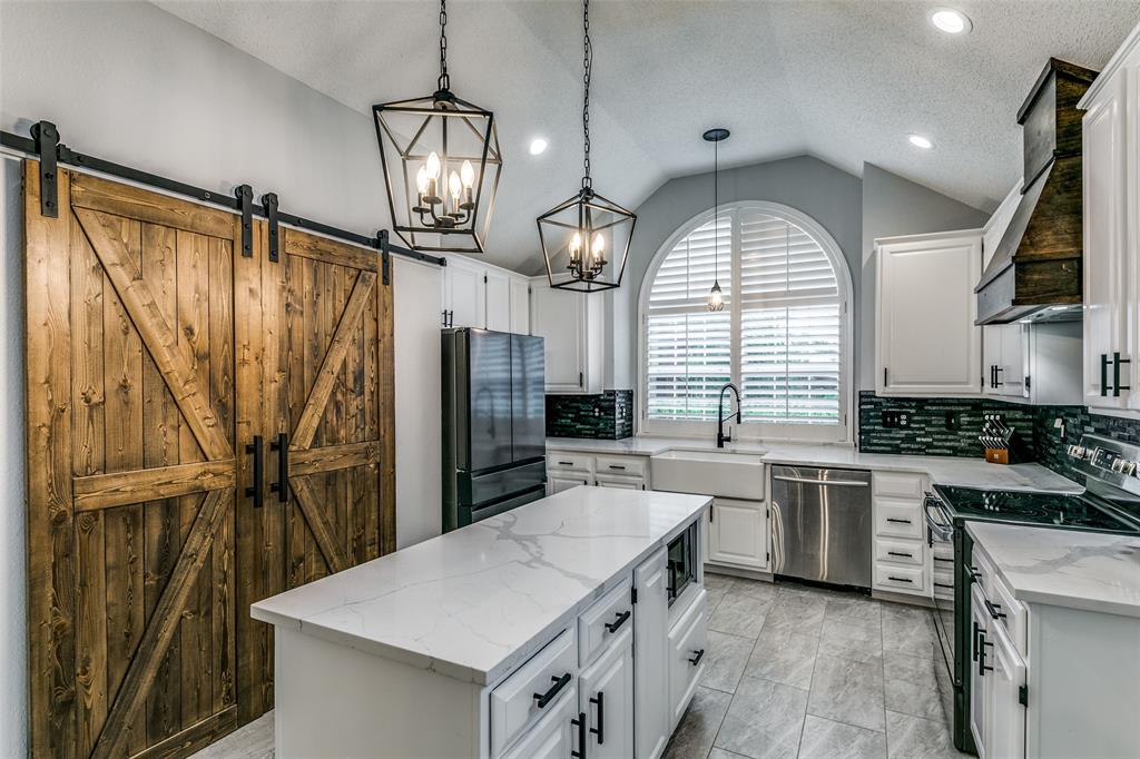 2120 Cannes Drive Property Photo