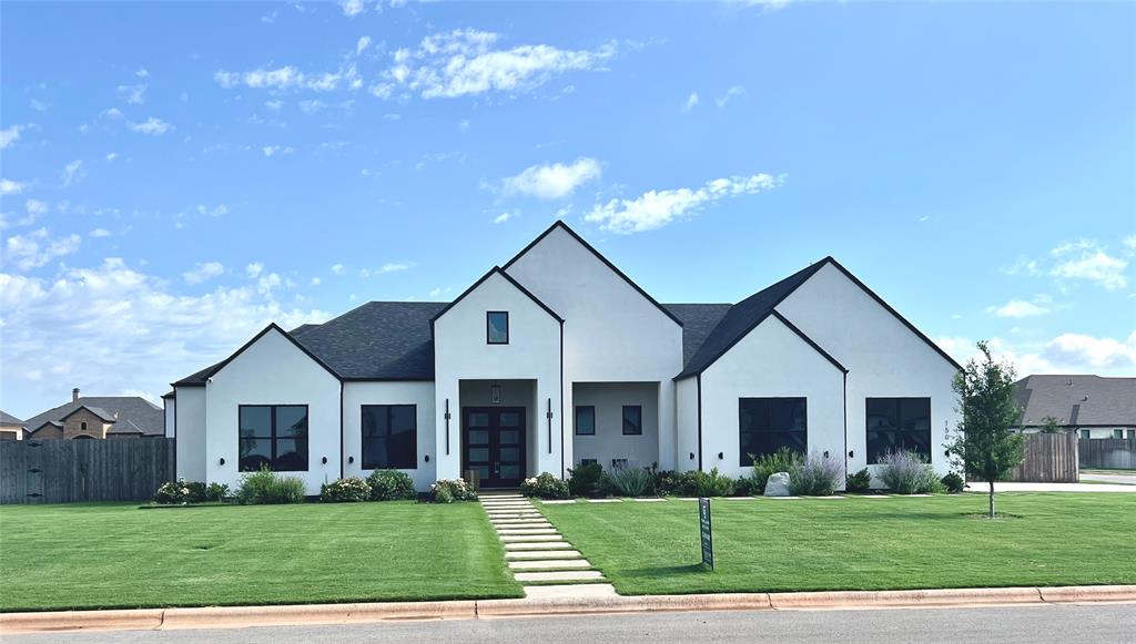 150 Gainesway Drive Property Photo 1