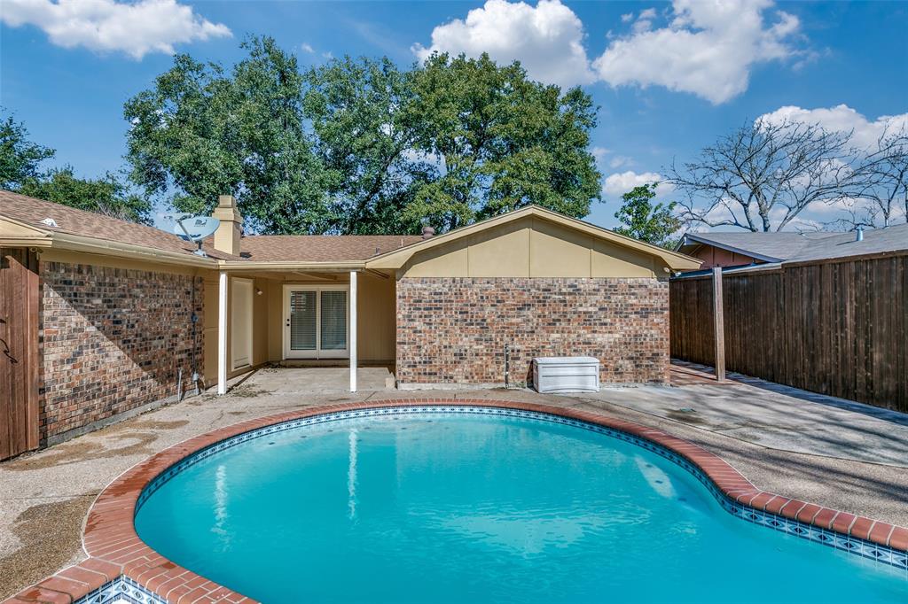 1502 Crockett Street Property Photo 15