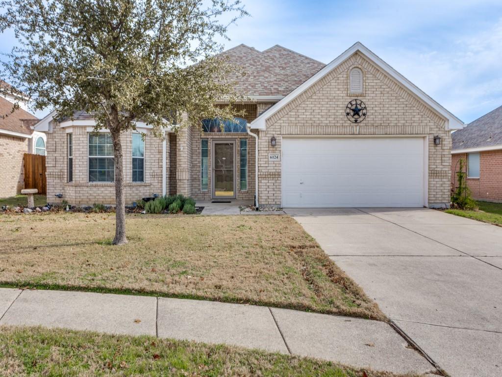 6124 Huntington Drive Property Photo