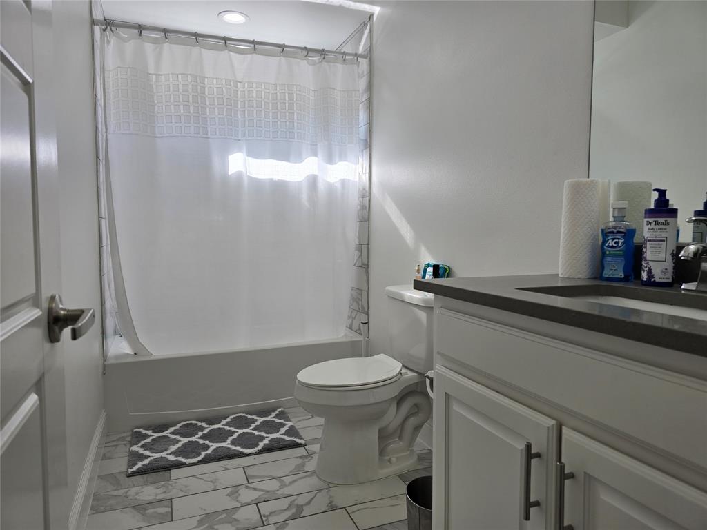 2831 Curvilinear Court Property Photo 7