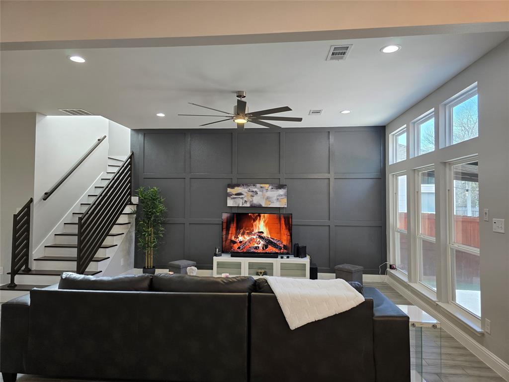 2831 Curvilinear Court Property Photo 8