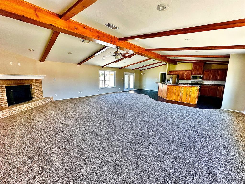 1010 S 4th Street Property Photo 6