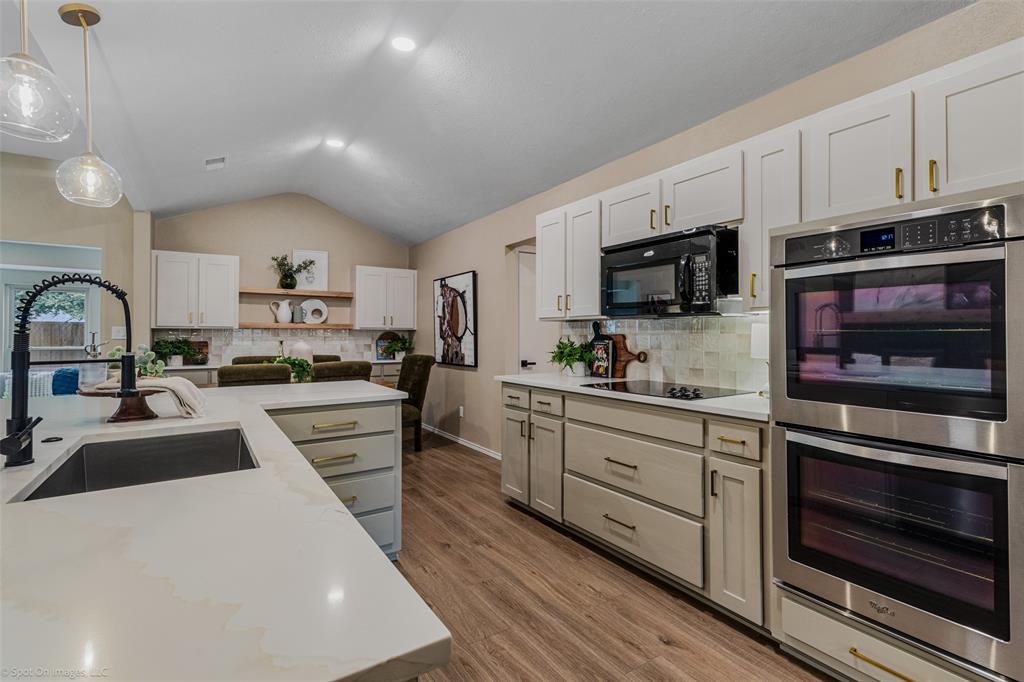 1812 Lake Hill Lane Property Photo 10