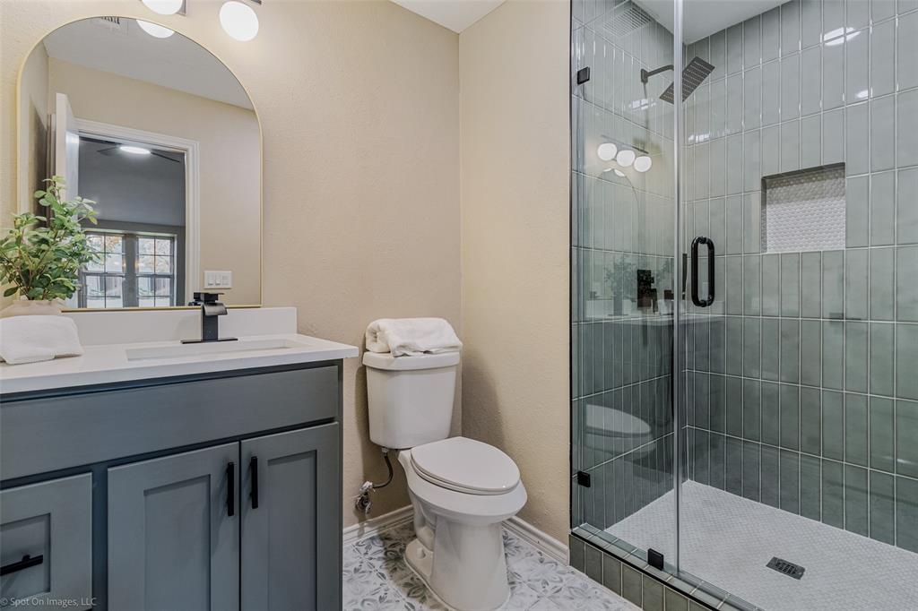 1812 Lake Hill Lane Property Photo 24