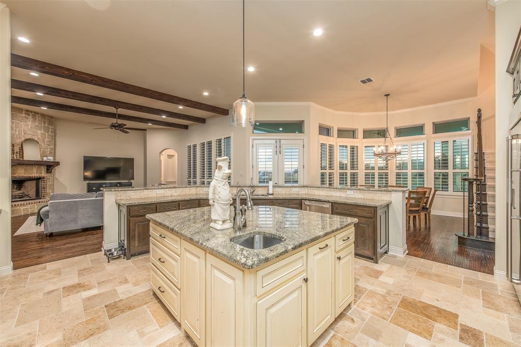 7725 Bella Milano Drive Property Photo 13