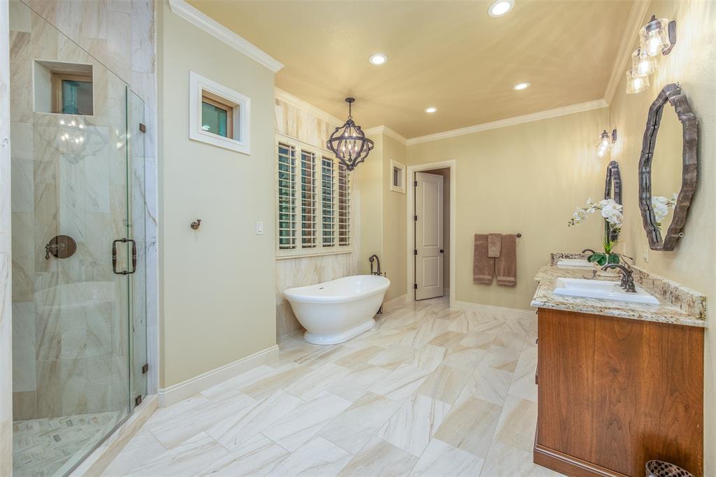 7725 Bella Milano Drive Property Photo 16