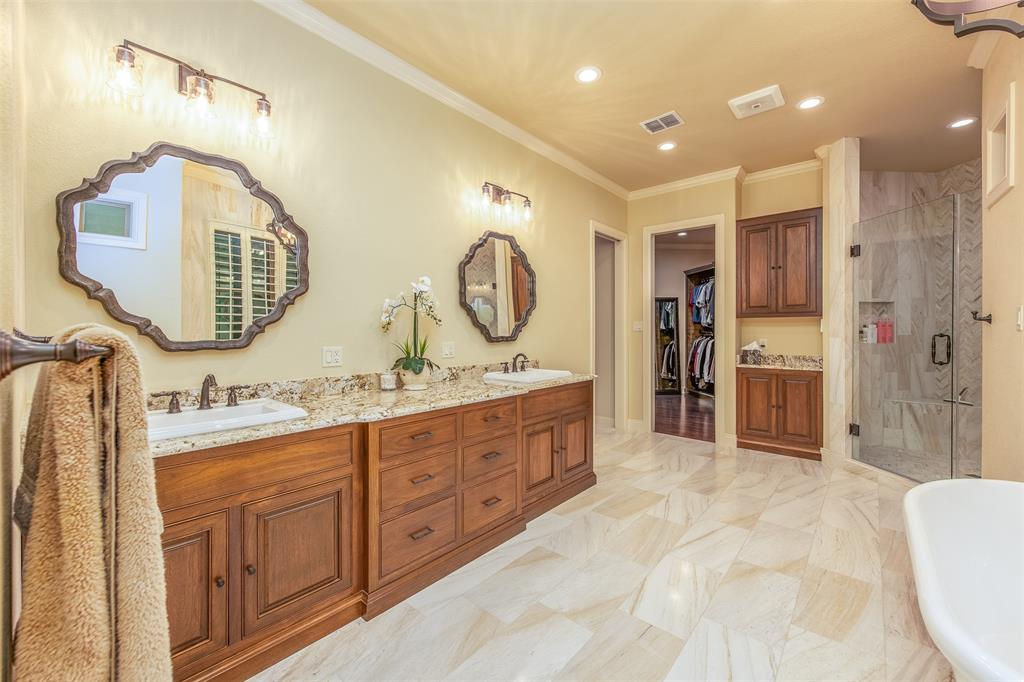 7725 Bella Milano Drive Property Photo 17