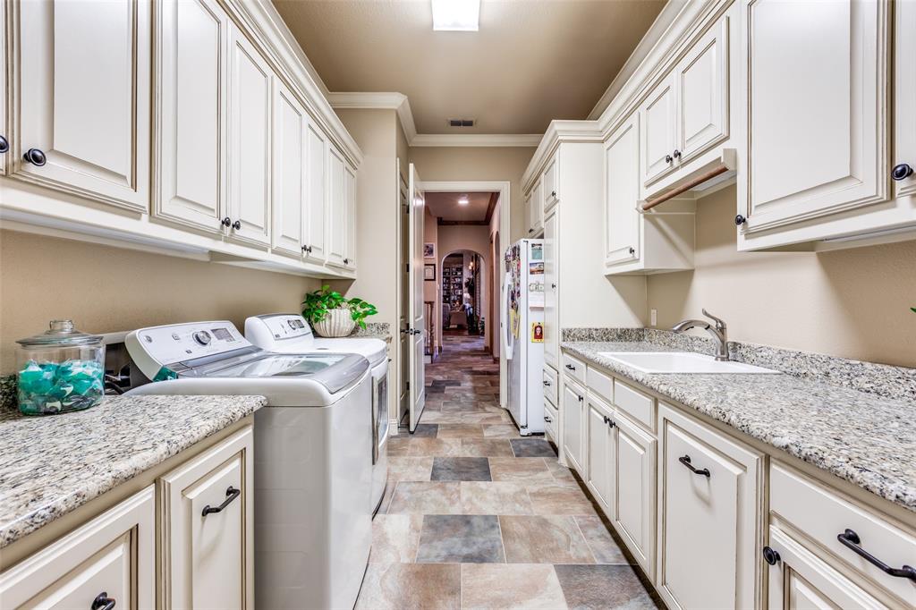 8601 Buckner Lane Property Photo 14