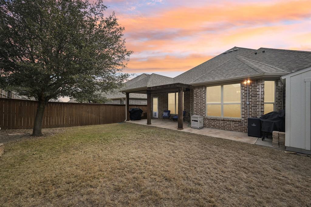 808 Spring Falls Drive Property Photo 3