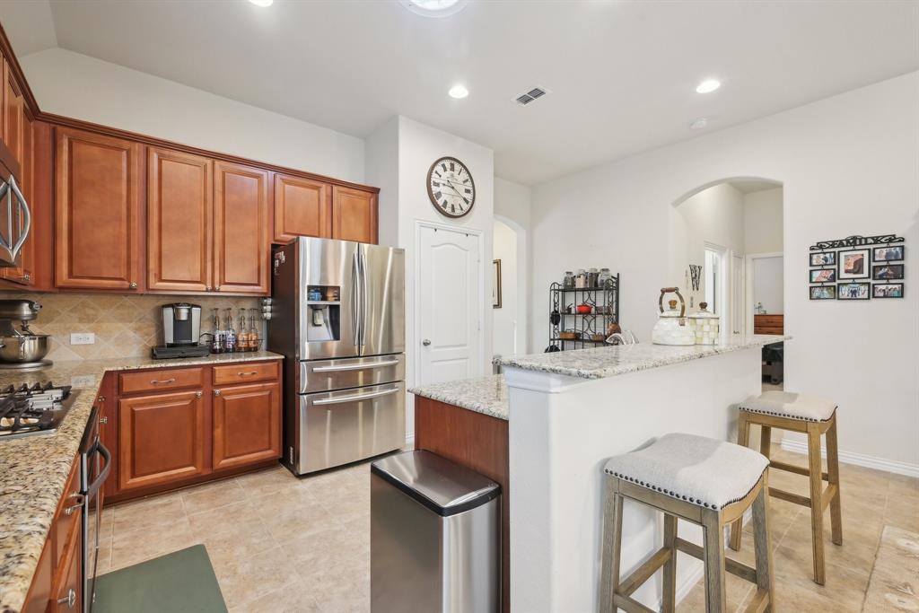 808 Spring Falls Drive Property Photo 14