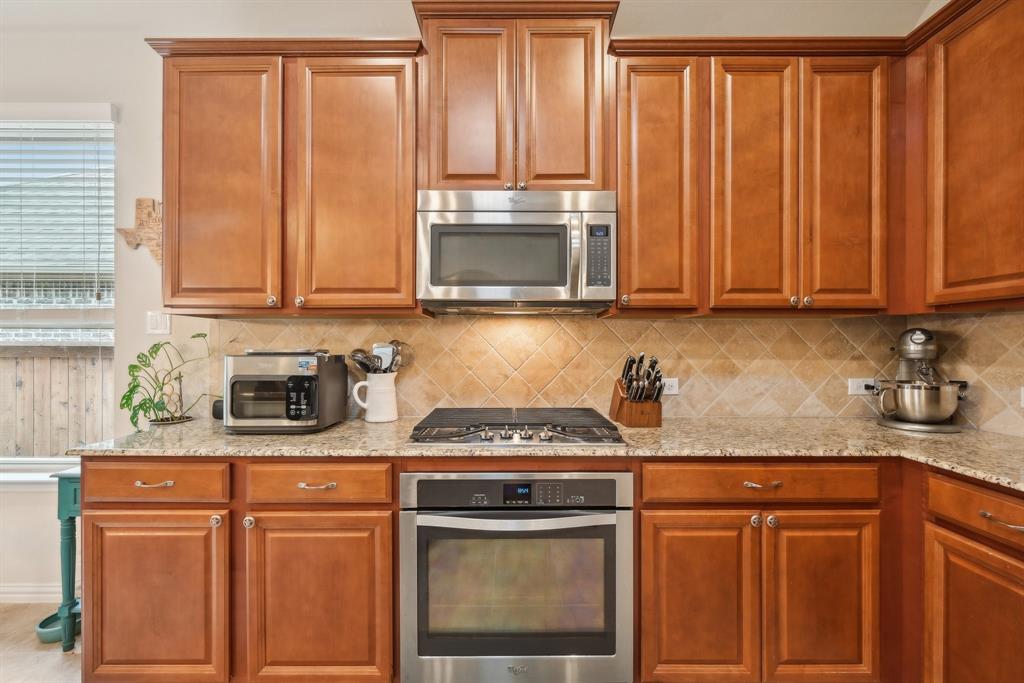 808 Spring Falls Drive Property Photo 17
