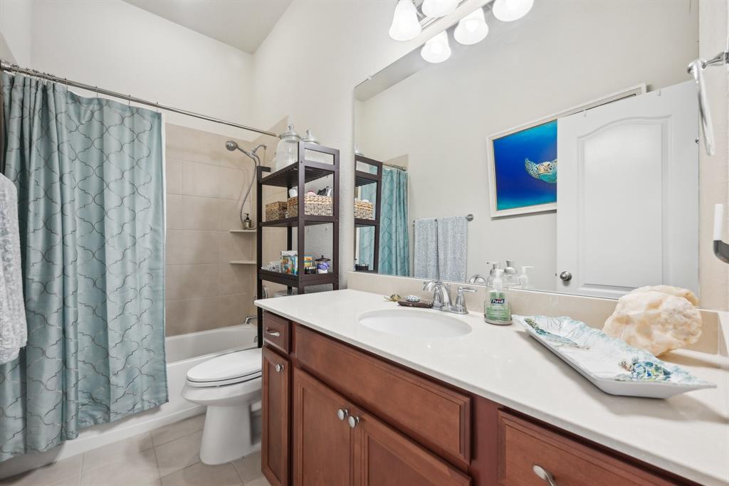 808 Spring Falls Drive Property Photo 19