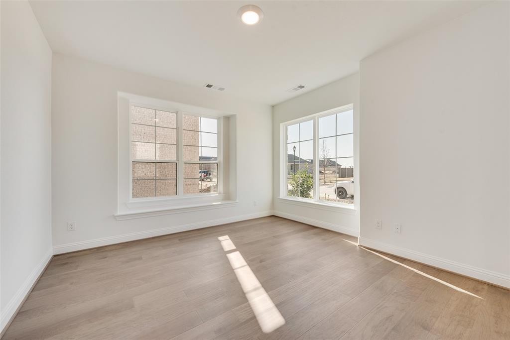 3542 Coneflower Trail Property Photo 9
