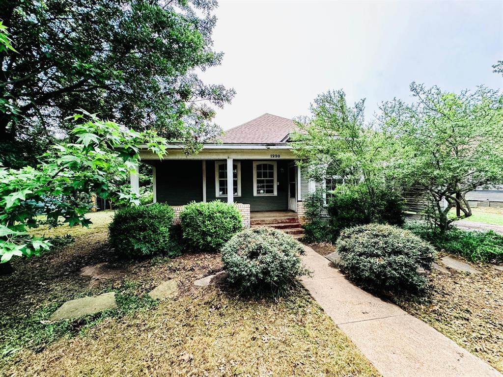 1220 N Cleveland Avenue Property Photo