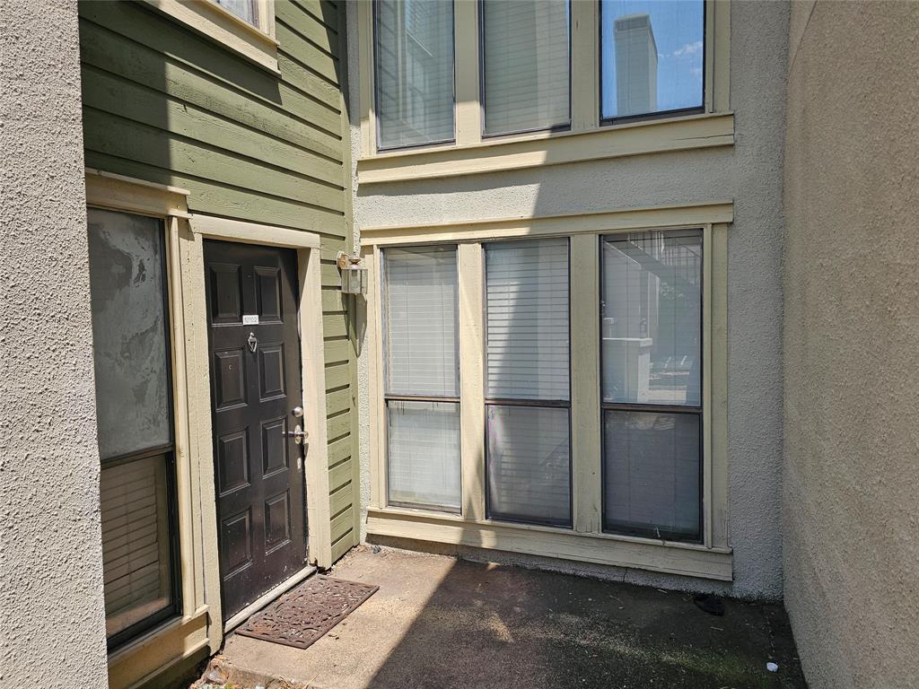 9605 Walnut Street Property Photo