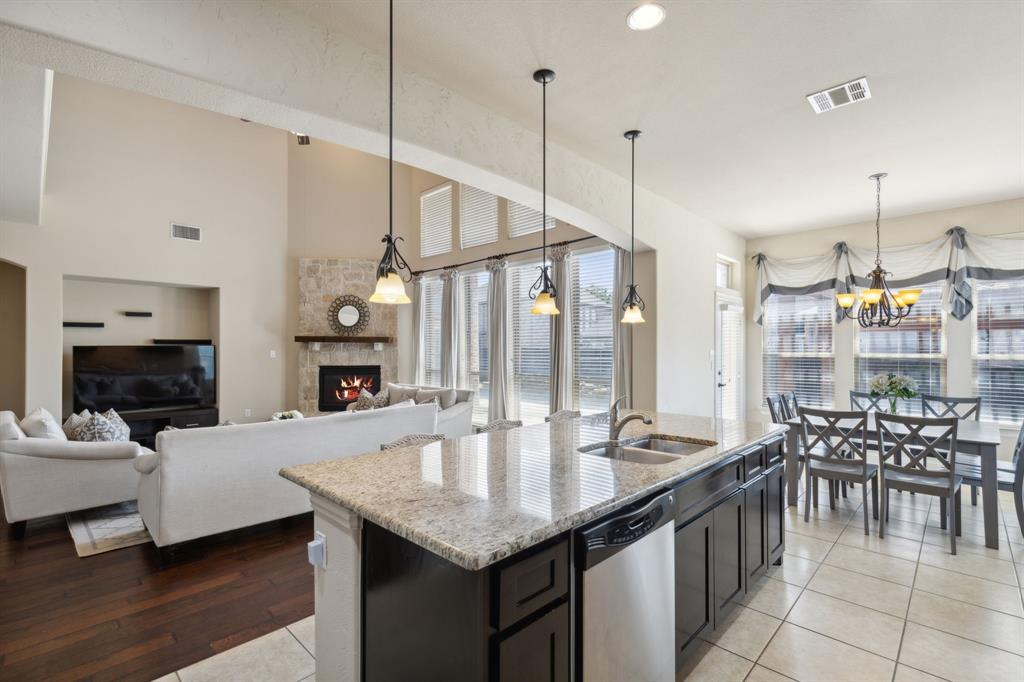 2200 Glasgow Drive Property Photo 12