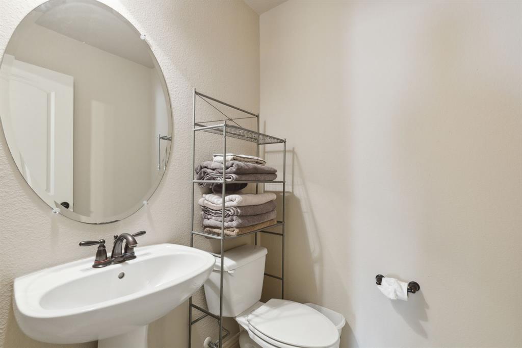 2200 Glasgow Drive Property Photo 33