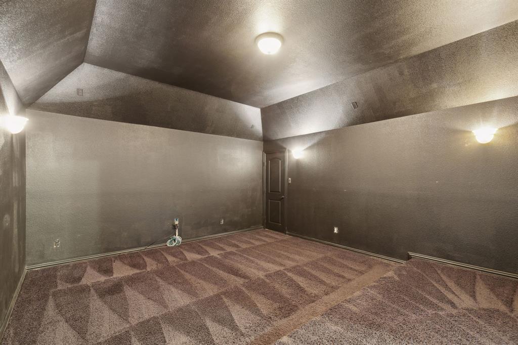 2200 Glasgow Drive Property Photo 36