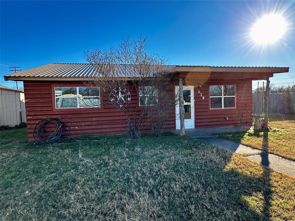 420 E Mclain Street Property Photo