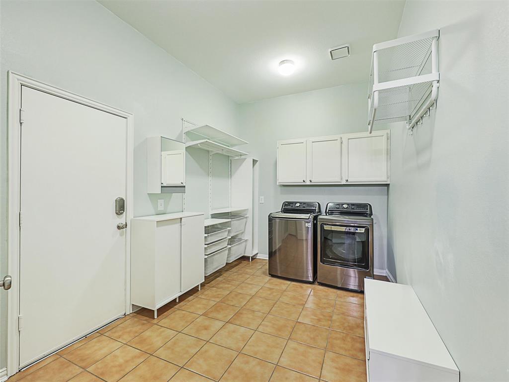 7513 Hasselt Court Property Photo 37