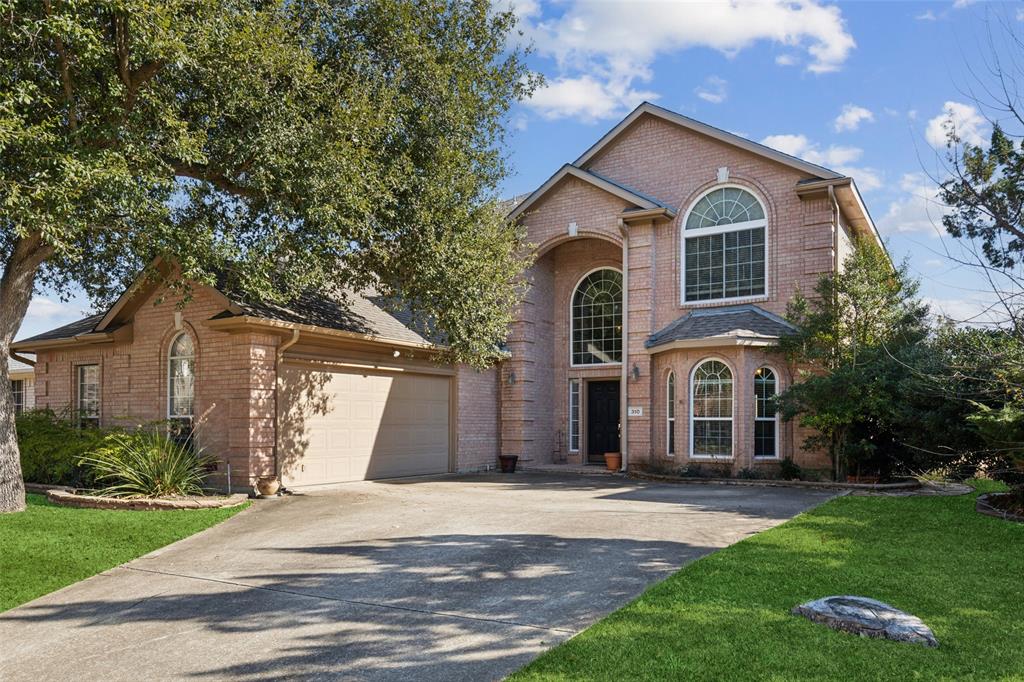 310 Fairway Meadows Drive Property Photo 1