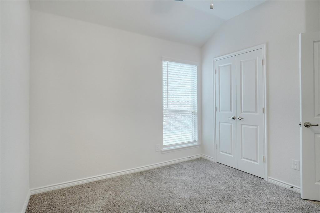 1709 New Holland Way Property Photo 4