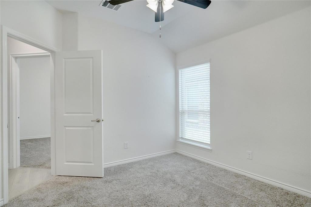 1709 New Holland Way Property Photo 5