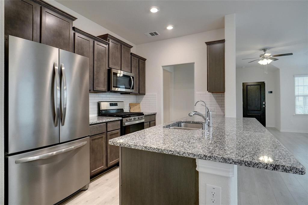 1709 New Holland Way Property Photo 10