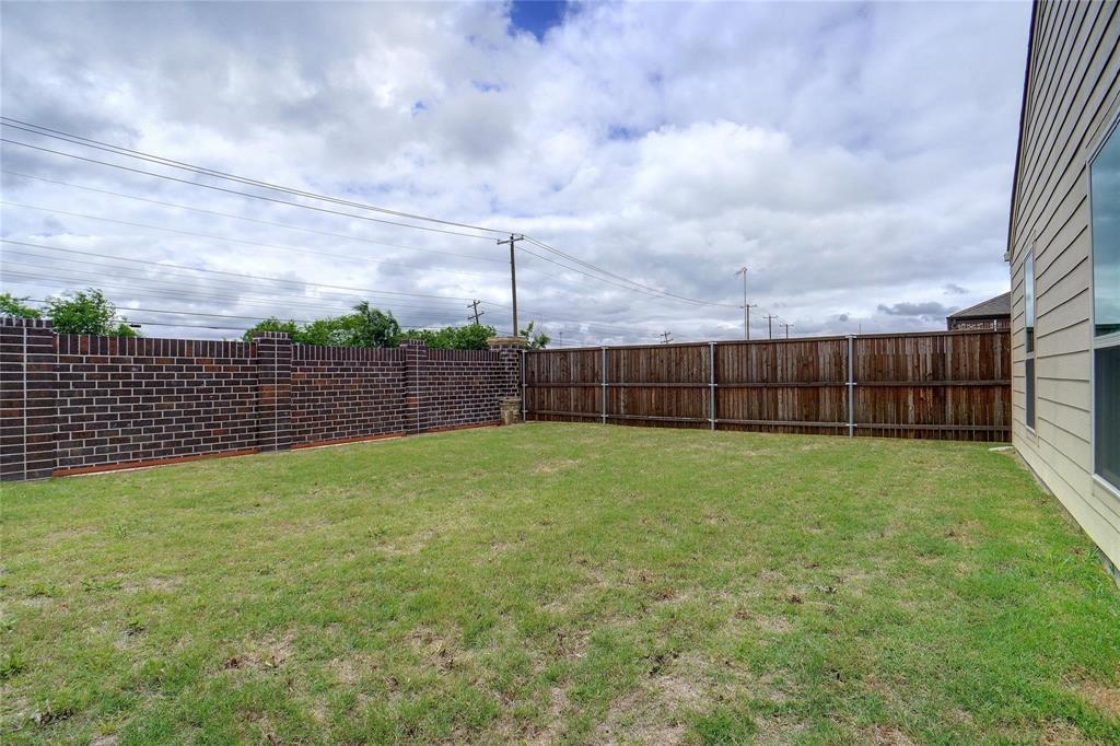 1709 New Holland Way Property Photo 18