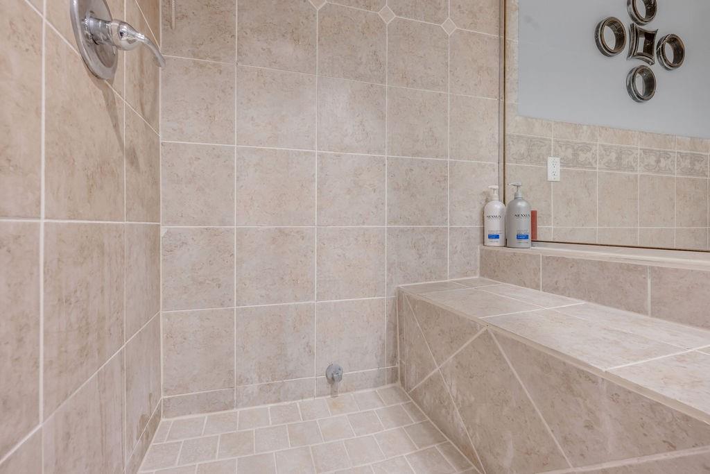 3330 Timberview Road Property Photo 36