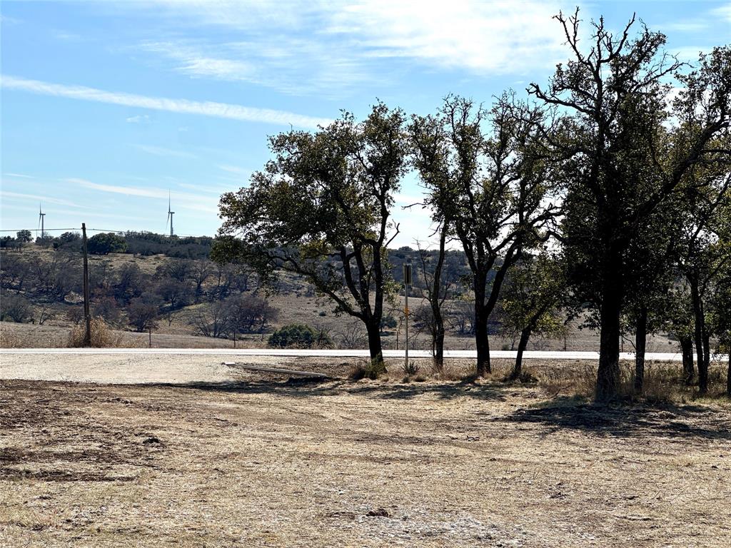 47 Fm 572 Property Photo 8