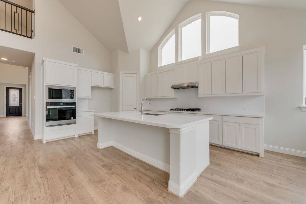 1224 Calebria Way Property Photo 6