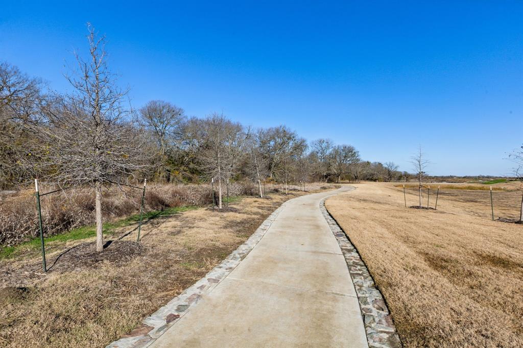 1224 Calebria Way Property Photo 35