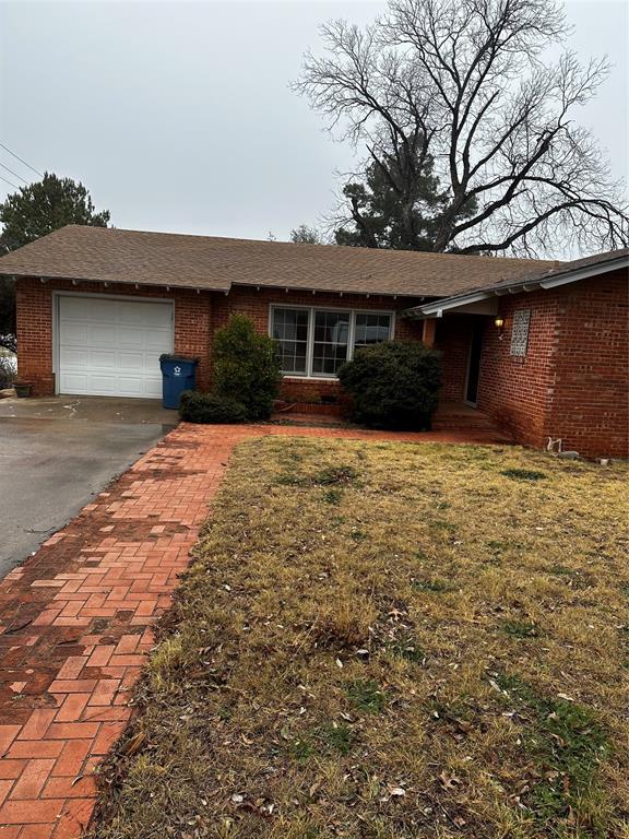 801 Crescent Drive Property Photo