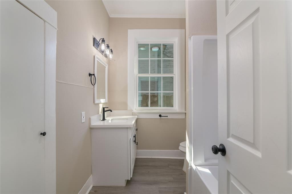 418 Boulevard Street Property Photo 19