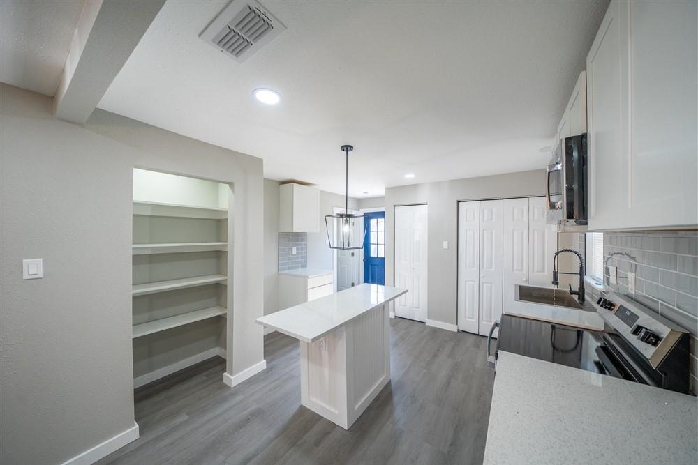 805 W Boyce Avenue Property Photo 10