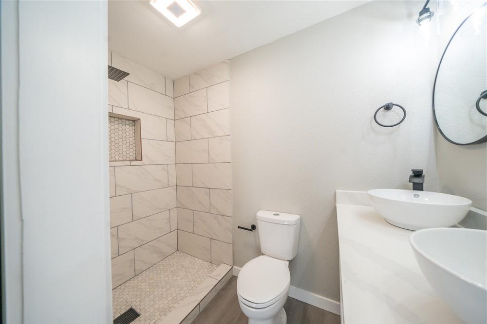 805 W Boyce Avenue Property Photo 16