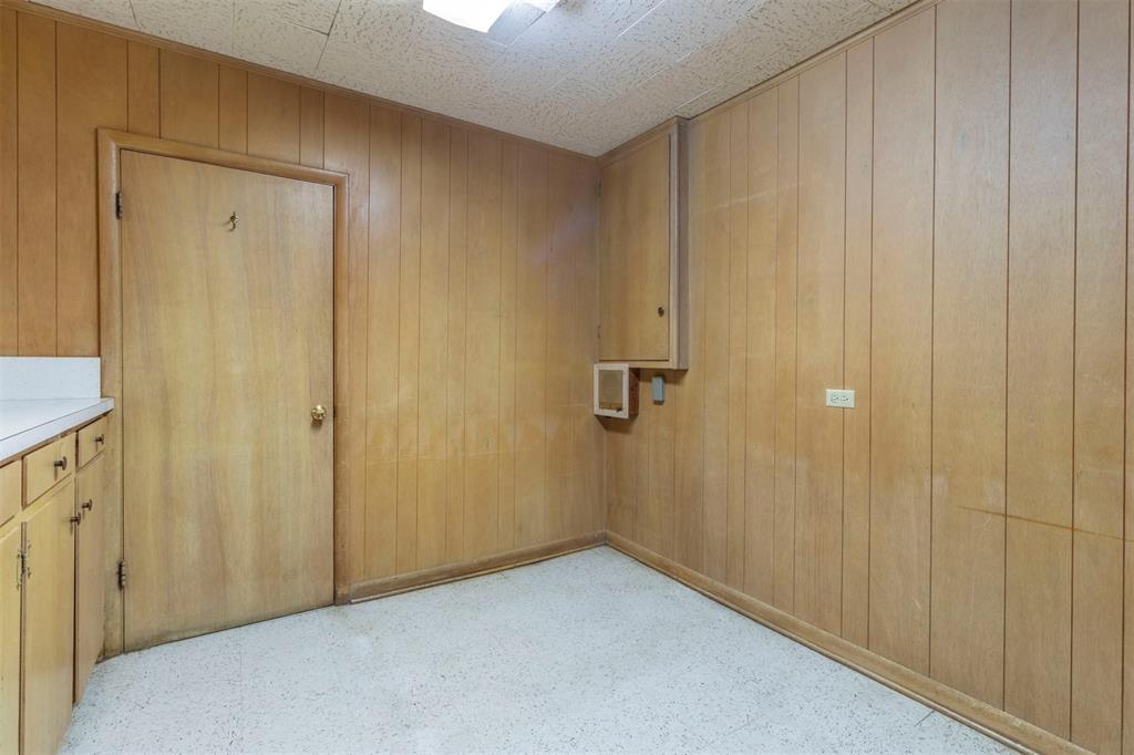 1012 W Division Street Property Photo 22