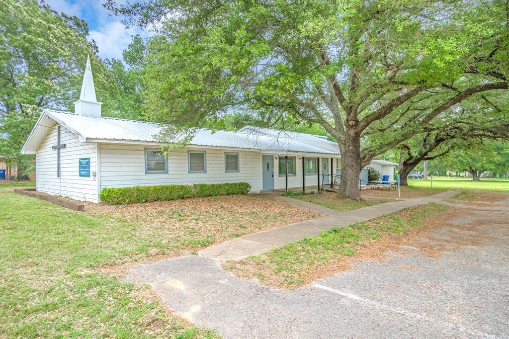1500 N Spring Street Property Photo 2