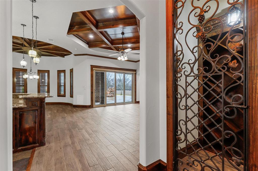 7909 Bella Flora Drive Property Photo 11