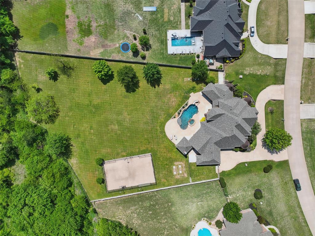 7909 Bella Flora Drive Property Photo 39