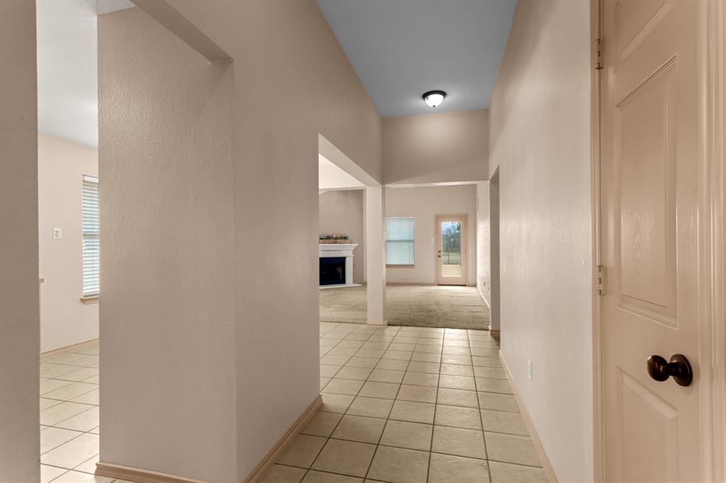5800 Creekway Drive Property Photo 5