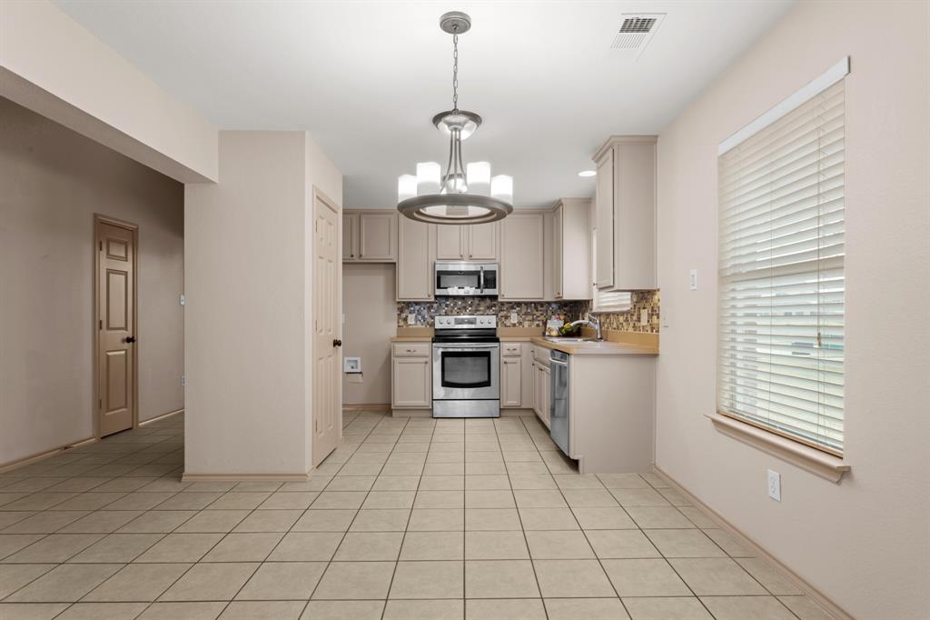 5800 Creekway Drive Property Photo 9